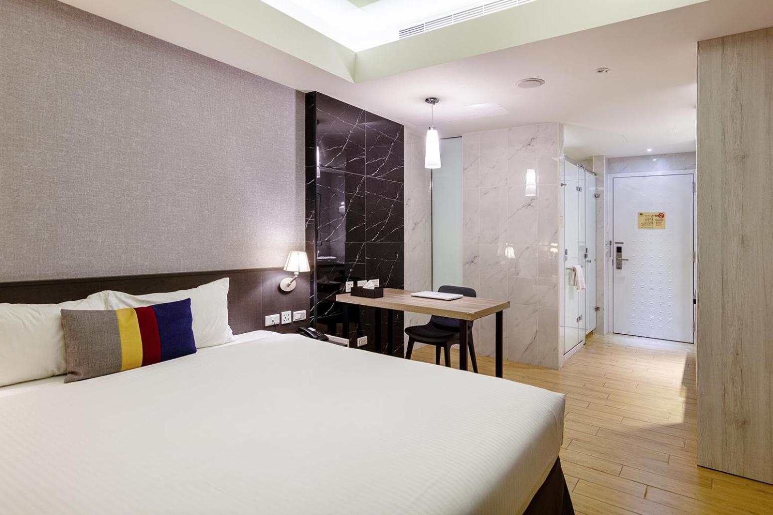Check Inn New Taipei Luzhou Exterior photo